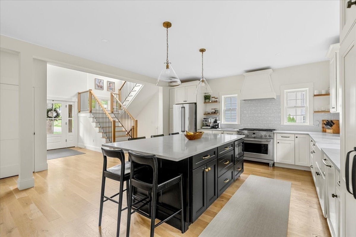 9 Pioneer Rd, Hingham, MA, 9 Pioneer Rd, Hingham, MA Photo #3