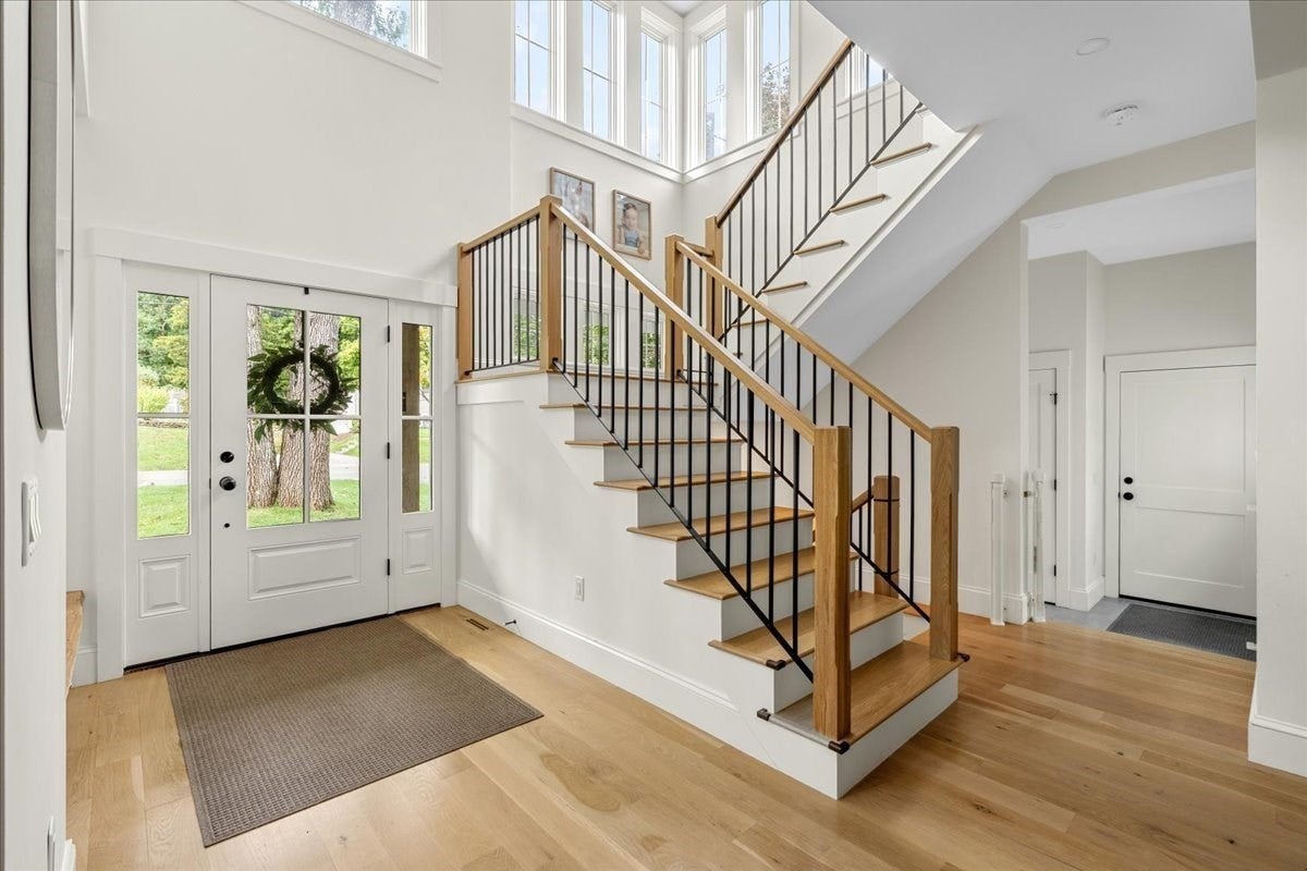 9 Pioneer Rd, Hingham, MA, 9 Pioneer Rd, Hingham, MA Photo #2
