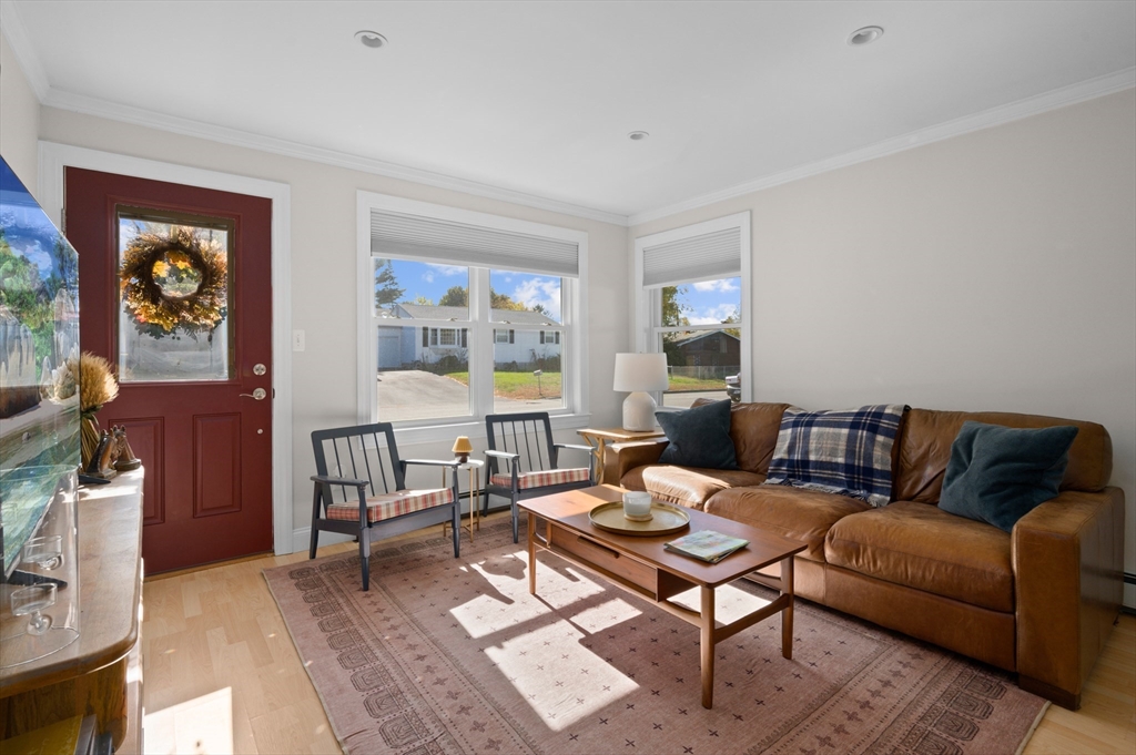 18 Middlebrook Rd