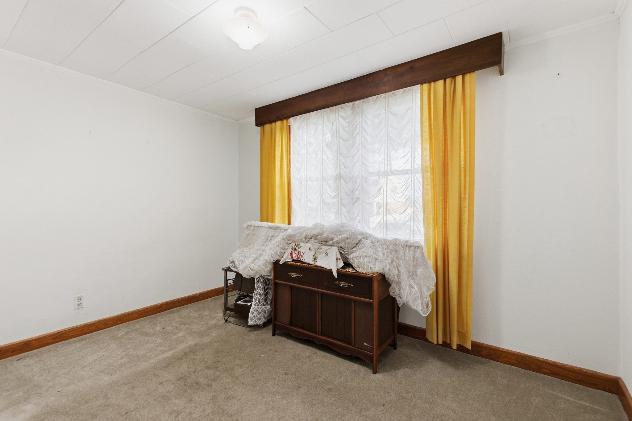 144 Beauregard Terrace, Chicopee, MA, 144 Beauregard Terrace, Chicopee, MA Photo #17