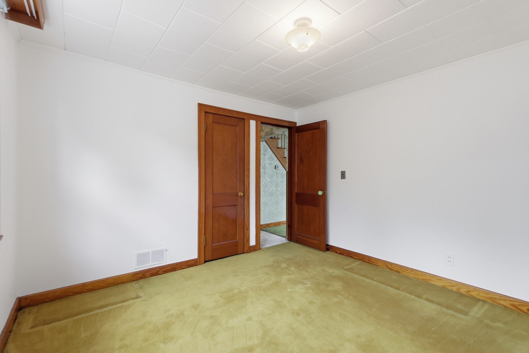 144 Beauregard Terrace, Chicopee, MA, 144 Beauregard Terrace, Chicopee, MA Photo #16