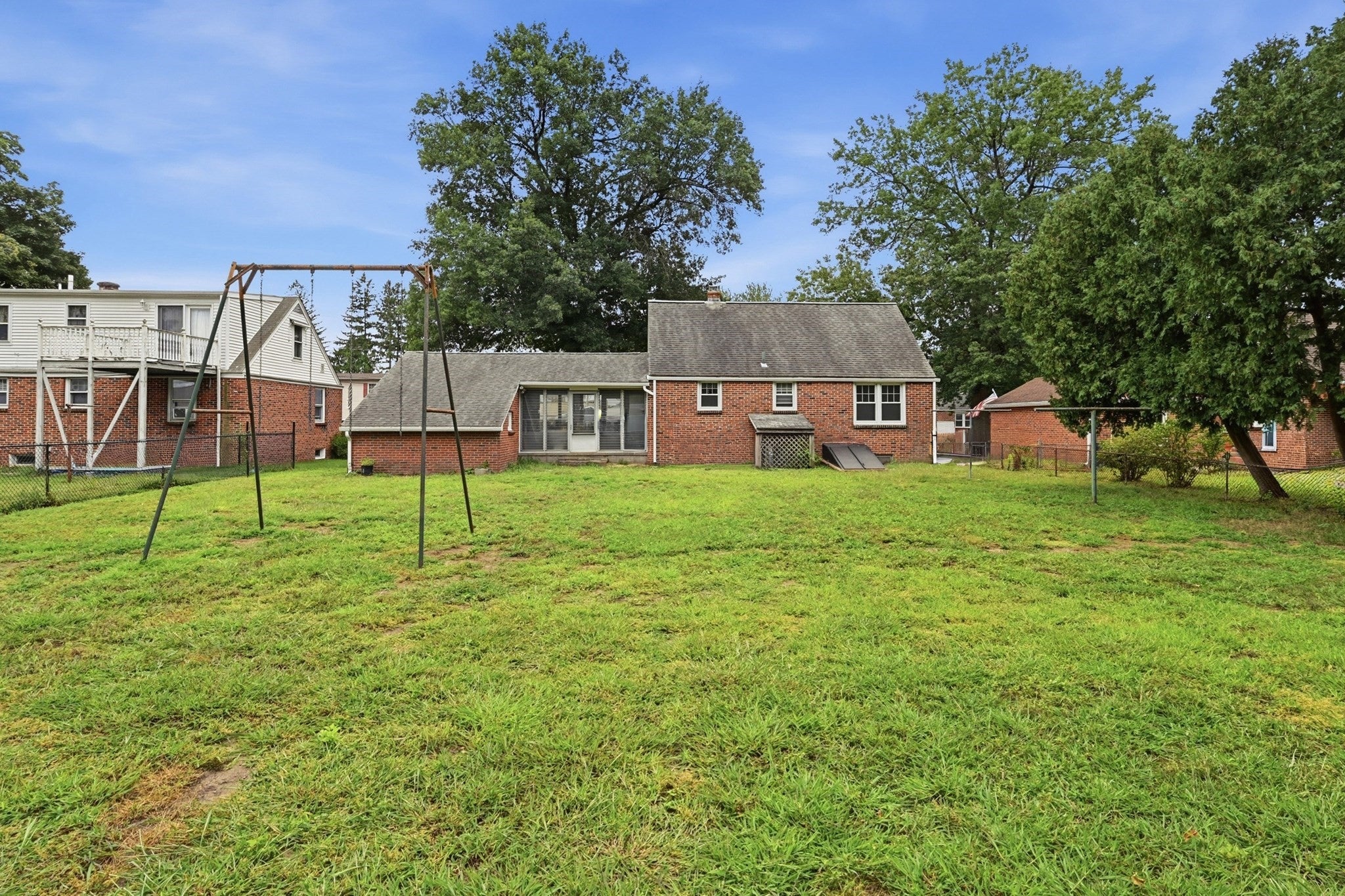 144 Beauregard Terrace, Chicopee, MA, 144 Beauregard Terrace, Chicopee, MA Photo #34