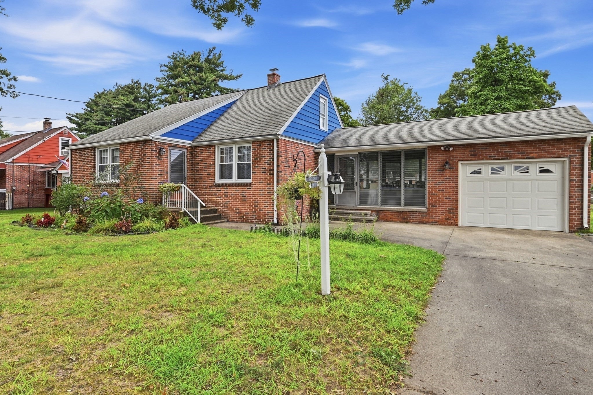144 Beauregard Terrace, Chicopee, MA, 144 Beauregard Terrace, Chicopee, MA Photo #2