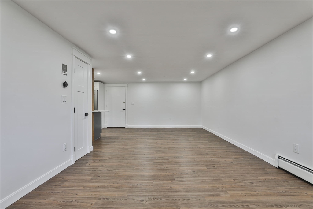 46 Main Street 5