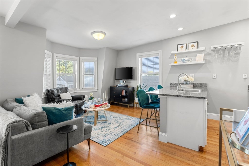 7 Brewster Street 3
