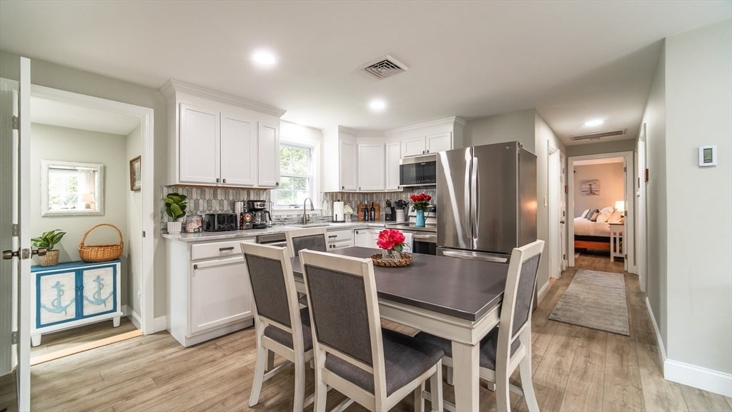 945 Santuit Newtown Rd, Barnstable, MA, 945 Santuit Newtown Rd, Barnstable, MA Photo #6