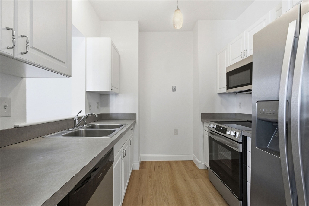 100 Alden St 308
