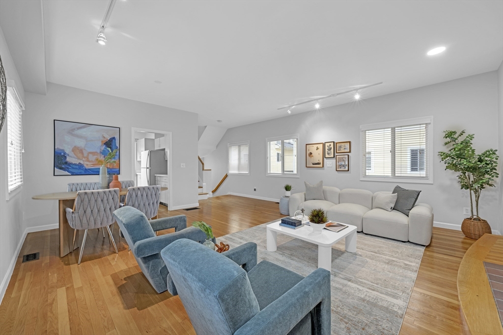 27 Kinnaird St 6