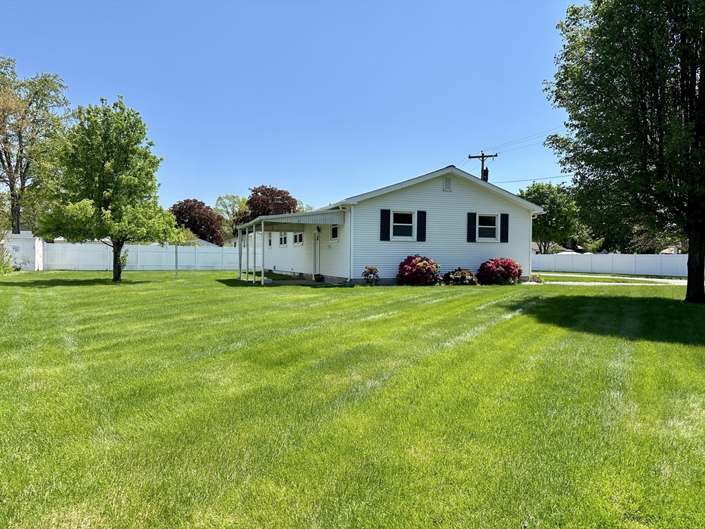 89 Napoleon Ave