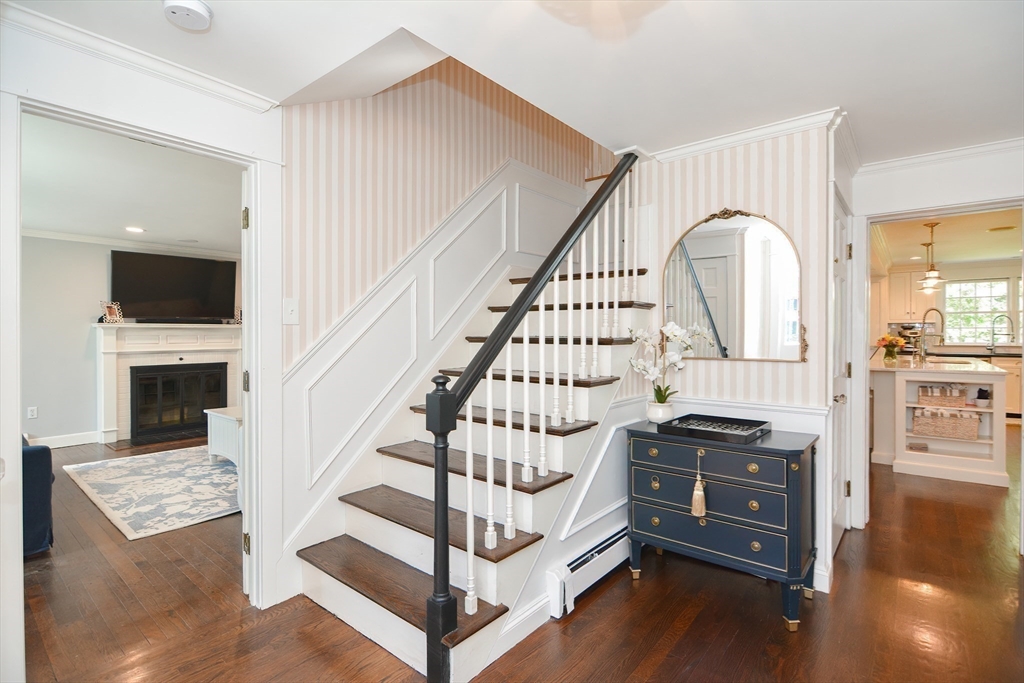 61 Eisenhower Cir
