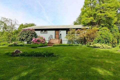 3 Birch Ln Shrewsbury MA 01545