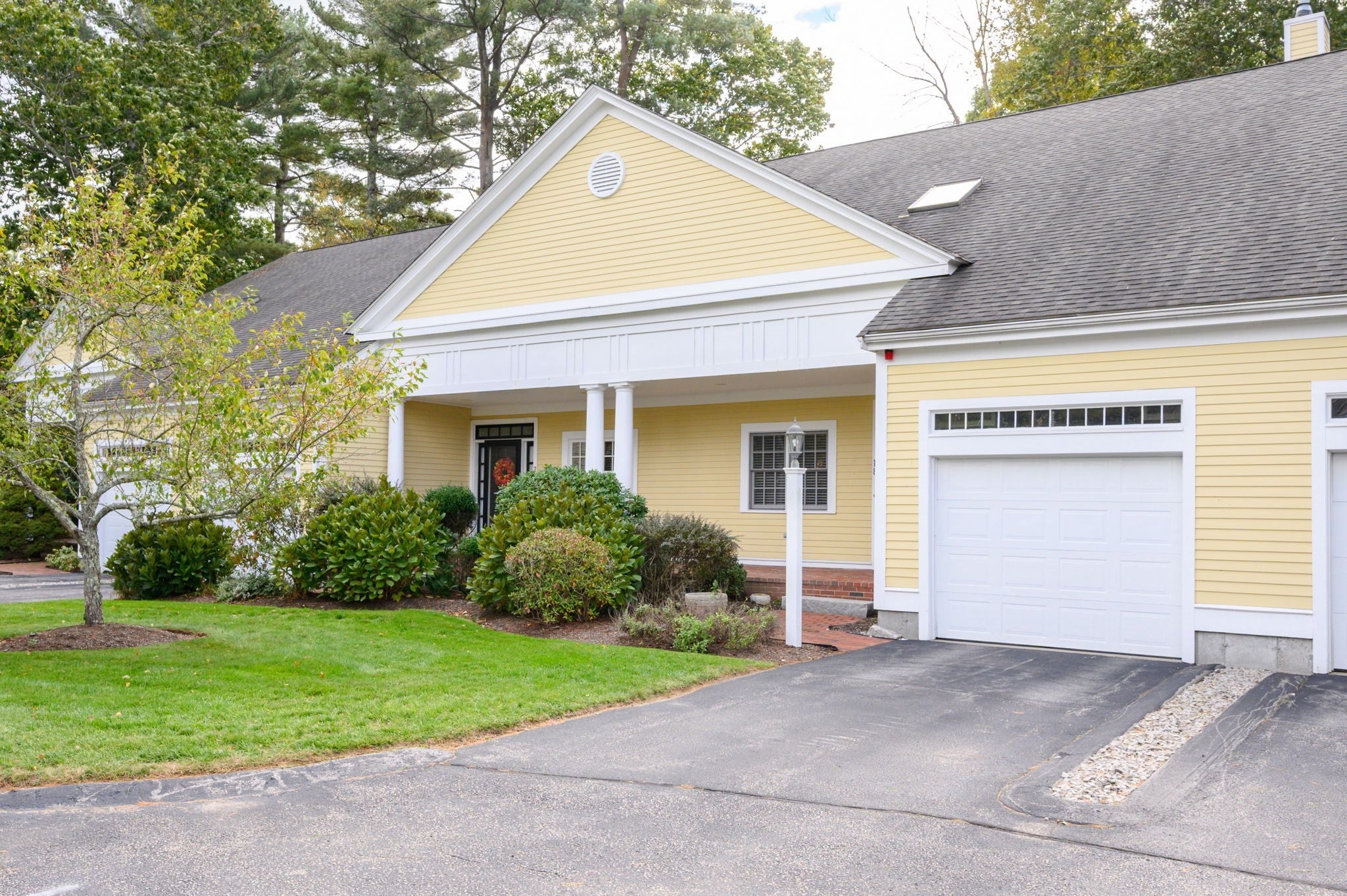 18 Whiting Lane 18, Hingham MA 02043