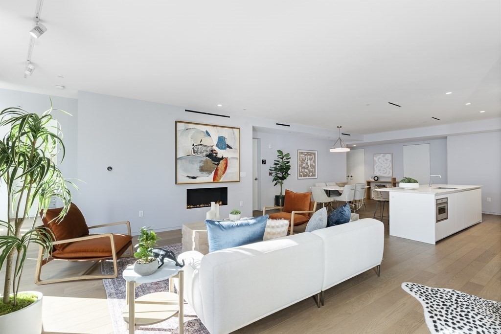 10 Farnsworth St 3B