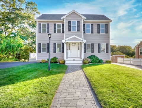 87 Riverbank Rd Saugus MA 01906