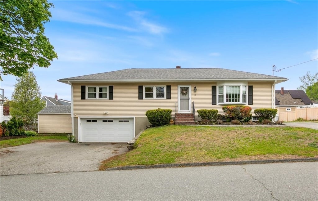 15 Erhardt Terrace, Methuen, MA Photo #36