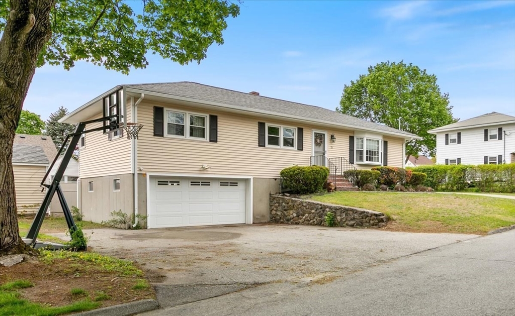 15 Erhardt Terrace, Methuen, MA Photo #35