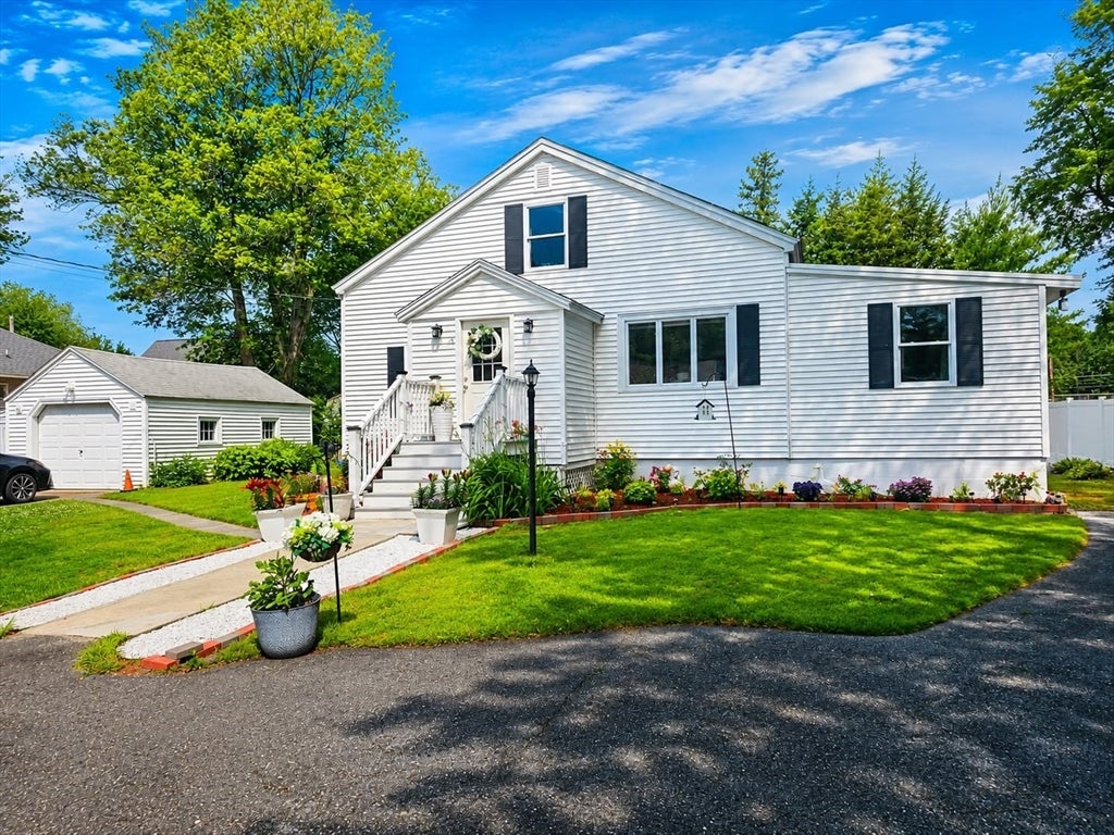 Photo of 56 Kirby Ave, Lunenburg, MA