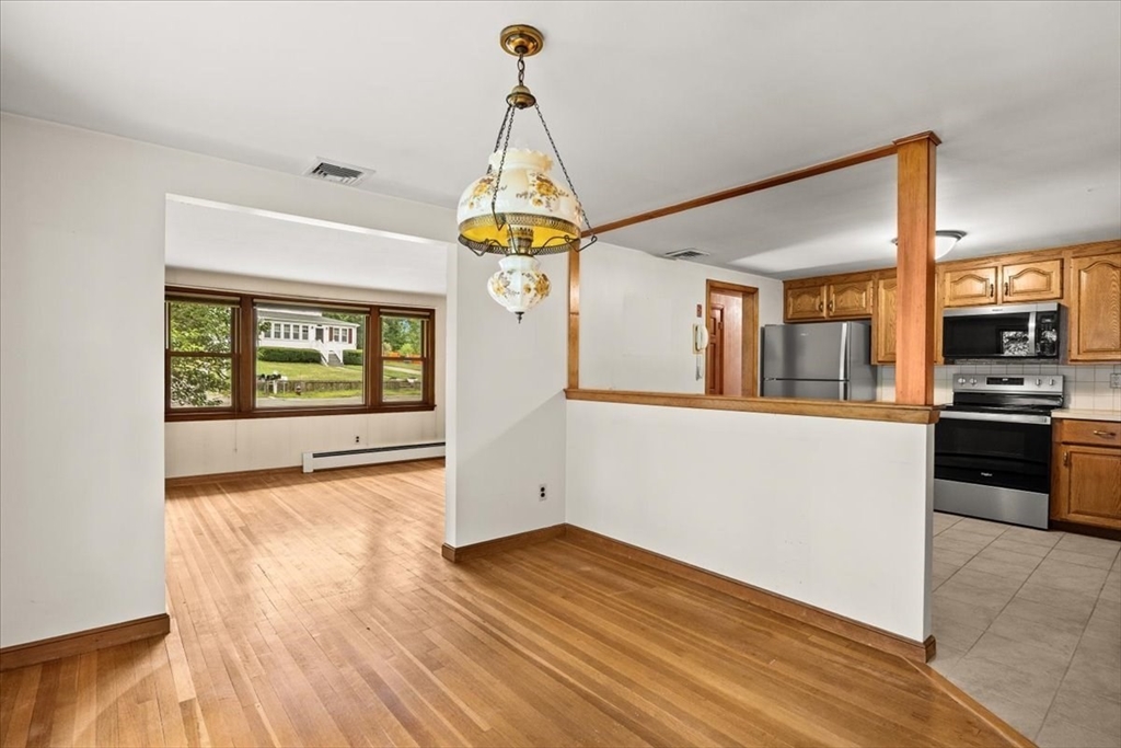 128 Bullard St, Walpole, MA Photo #9