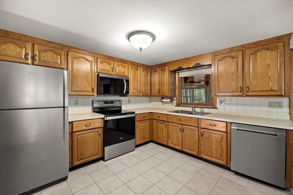 128 Bullard St, Walpole, MA Photo #19