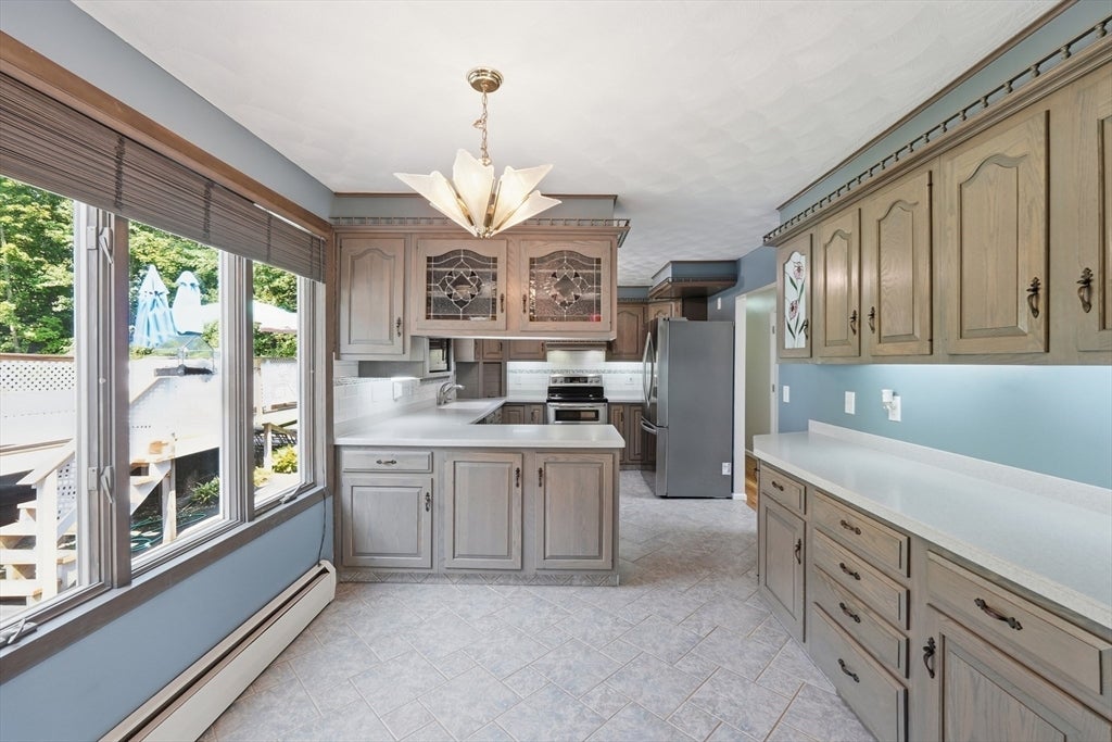 45 Stoneleigh Road, Worcester, MA, 45 Stoneleigh Road, Worcester, MA Photo #10