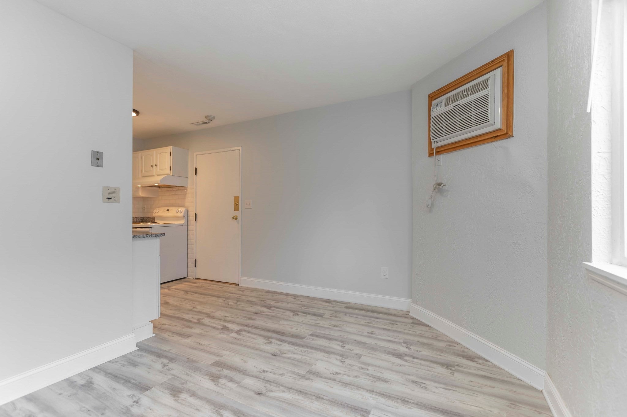 98 State Rd #4, Revere, MA Photo #15