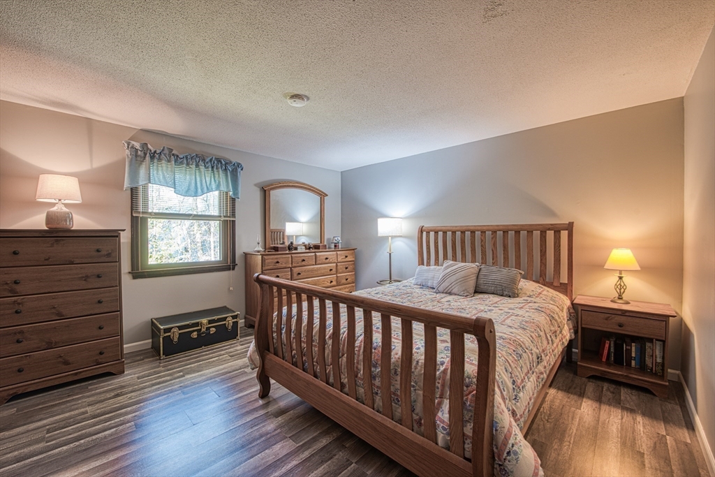 169 Norton Ave 4