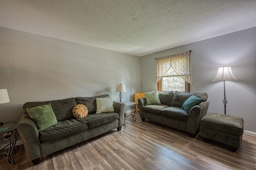 169 Norton Ave 4