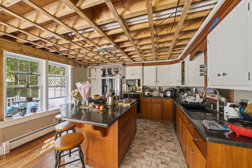 350 Elm St