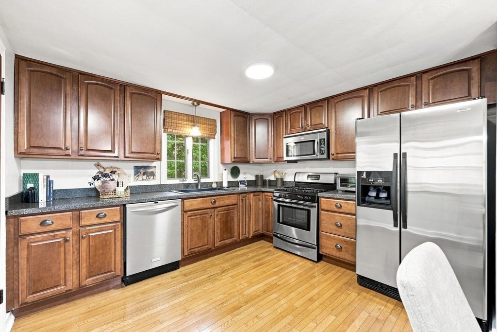 57 Baymor Drive, East Longmeadow, MA, 57 Baymor Drive, East Longmeadow, MA Photo #3