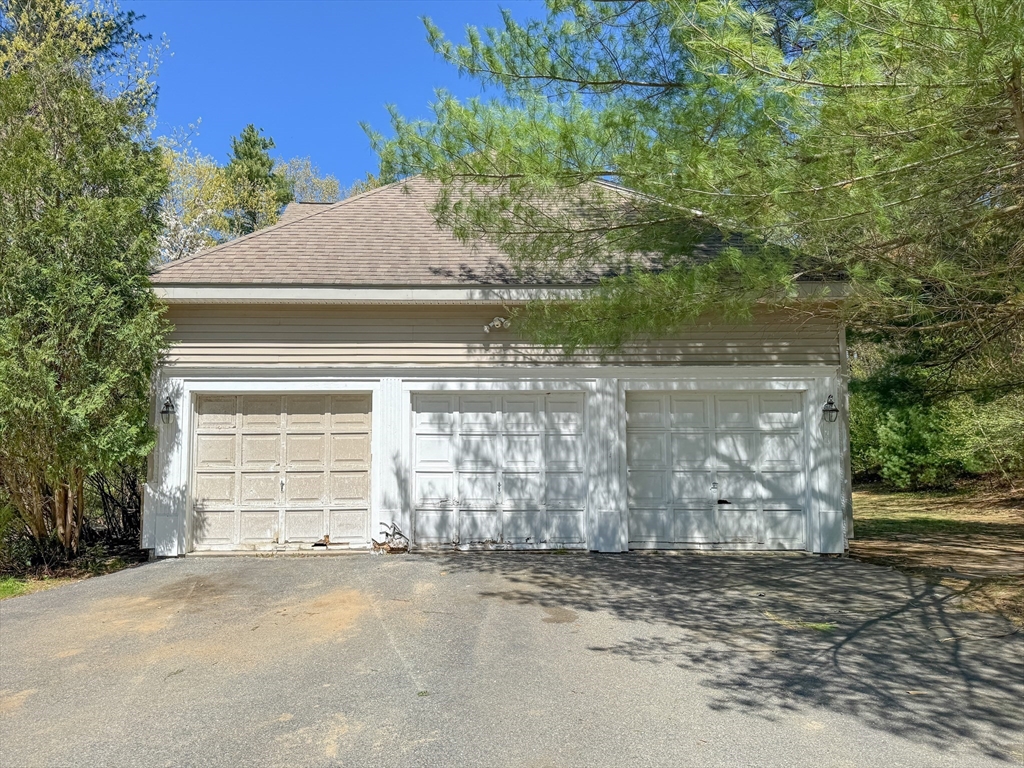 12 Appleseed Dr