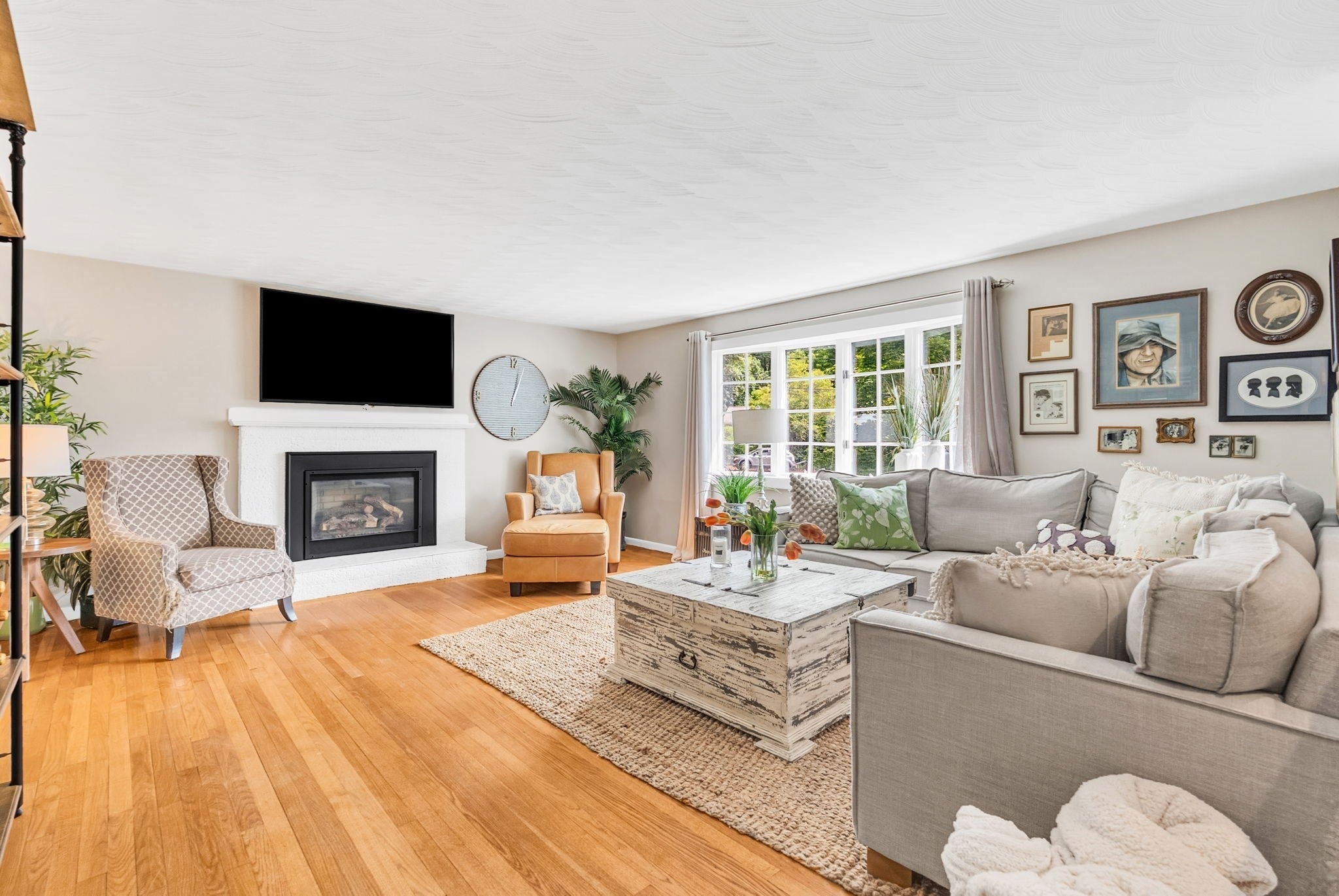 32 Briarwood Rd, Framingham, MA Photo #2