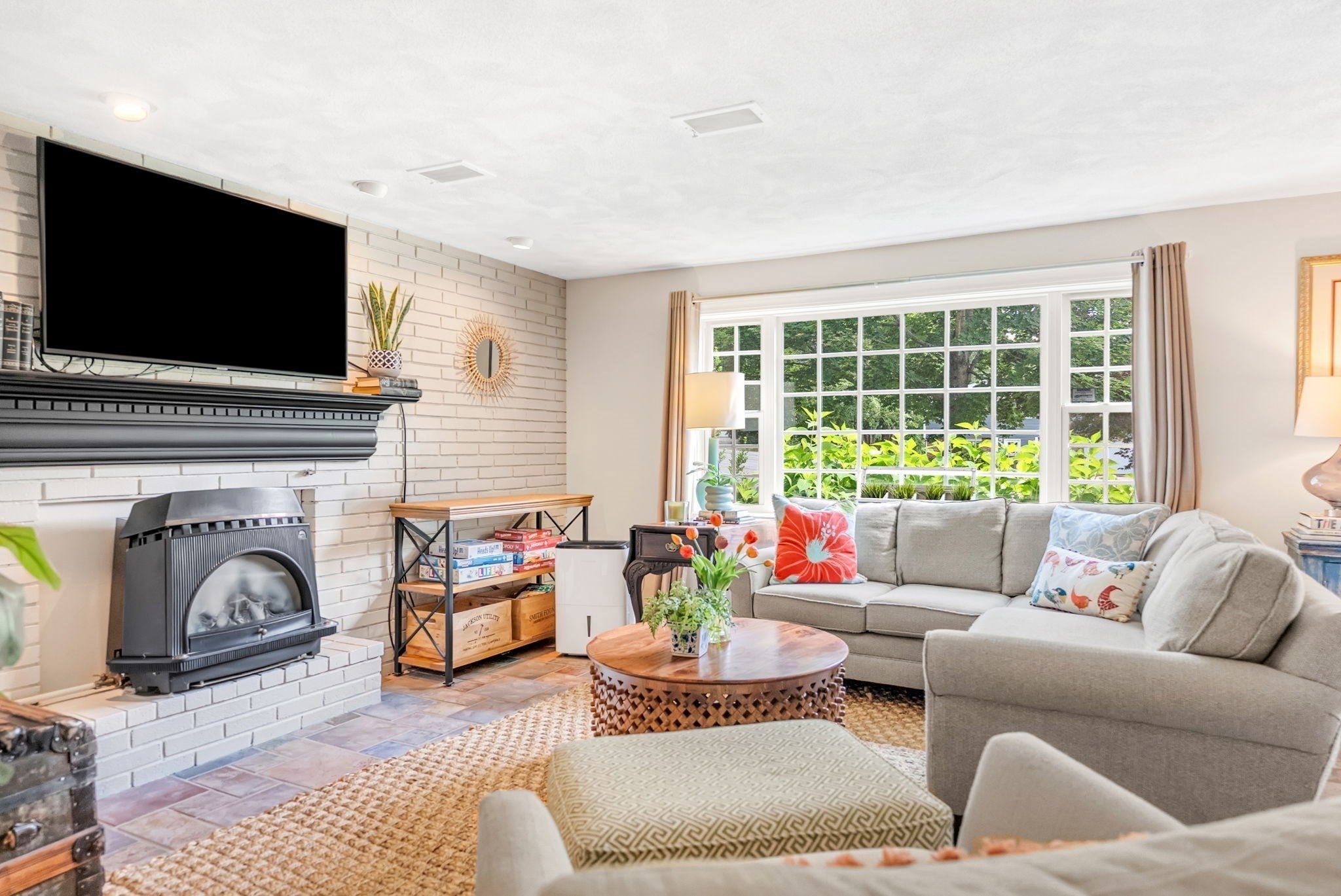 32 Briarwood Rd, Framingham, MA Photo #12