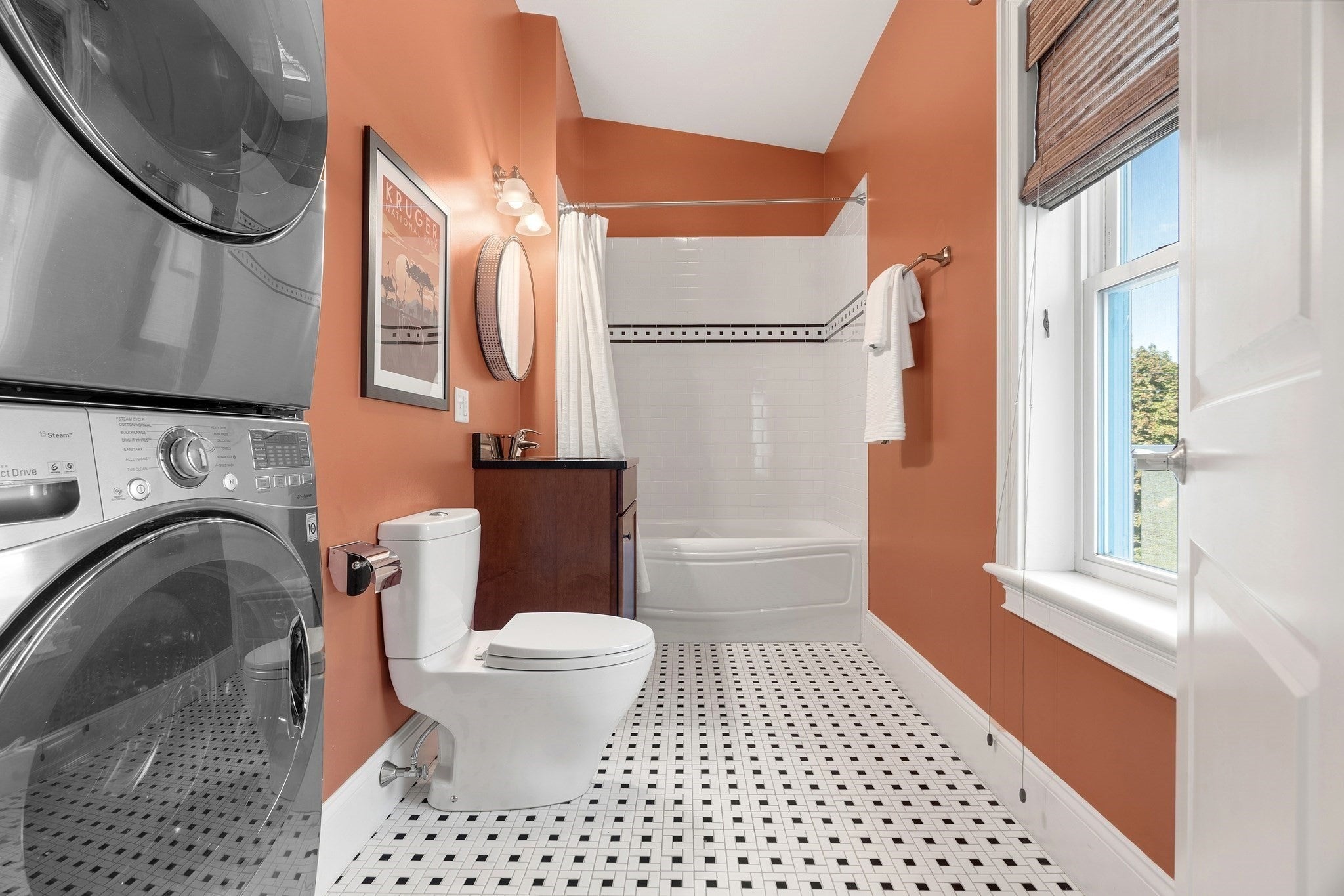 224 Florence St #10, Boston, MA Photo #24