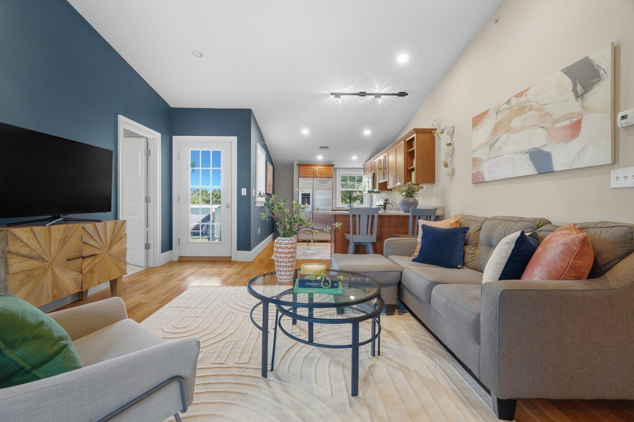 224 Florence St #10, Boston, MA Photo #10