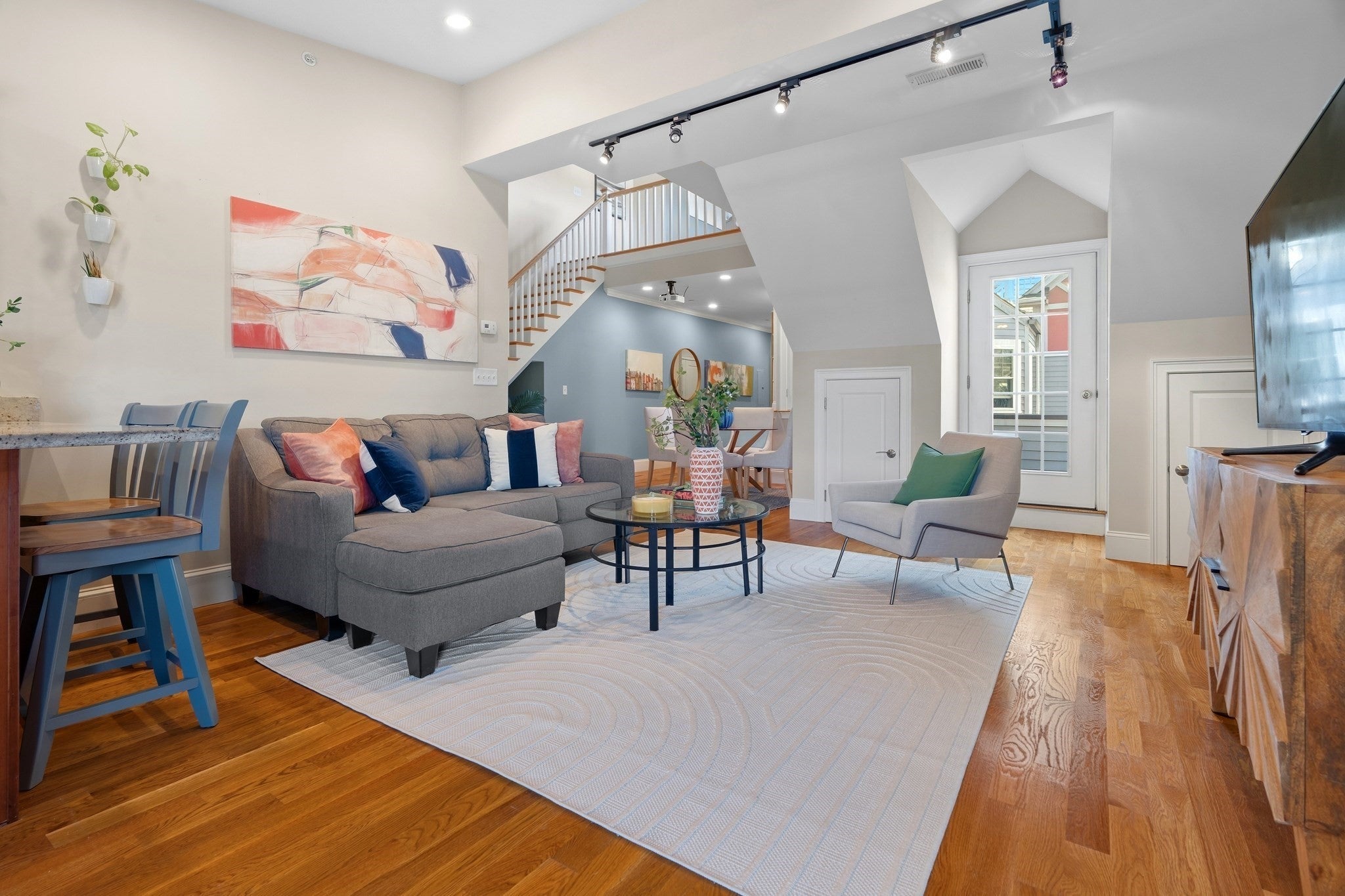 224 Florence St 10