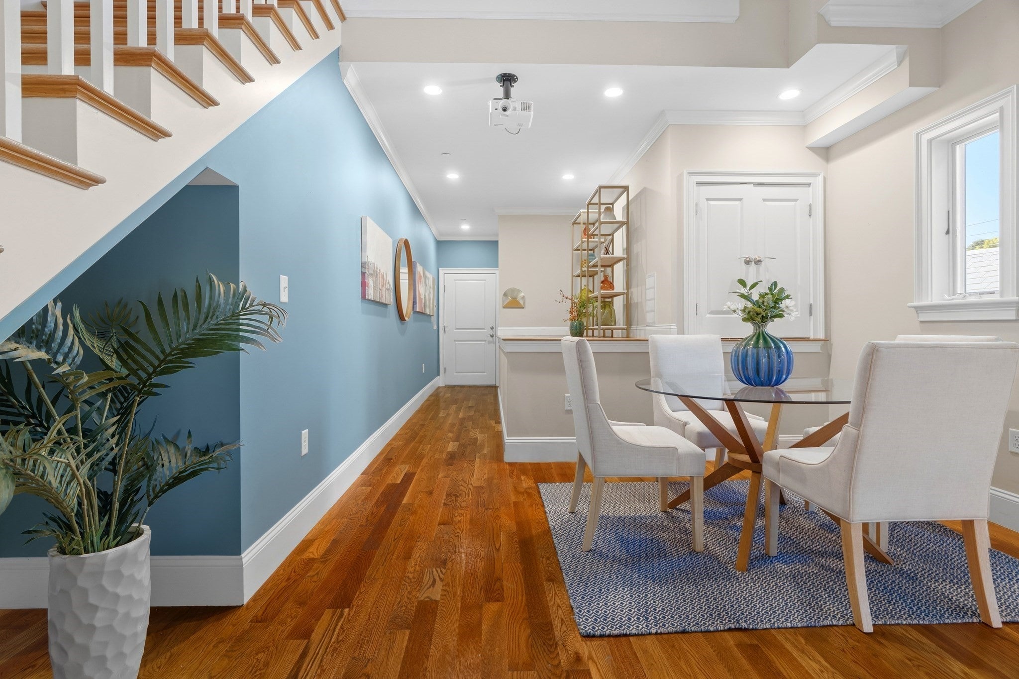 224 Florence St #10, Boston, MA Photo #8