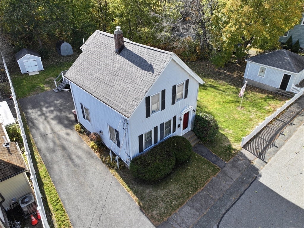 49 Greenhood St