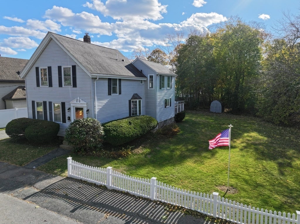 49 Greenhood St