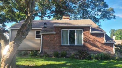 69 Columbus ` Easton MA 02356