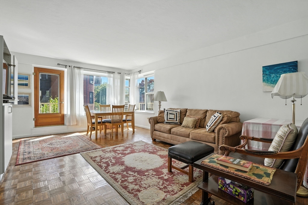 145 Pinckney St 403