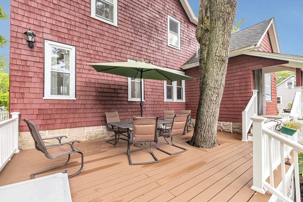 115 Whiting Ave