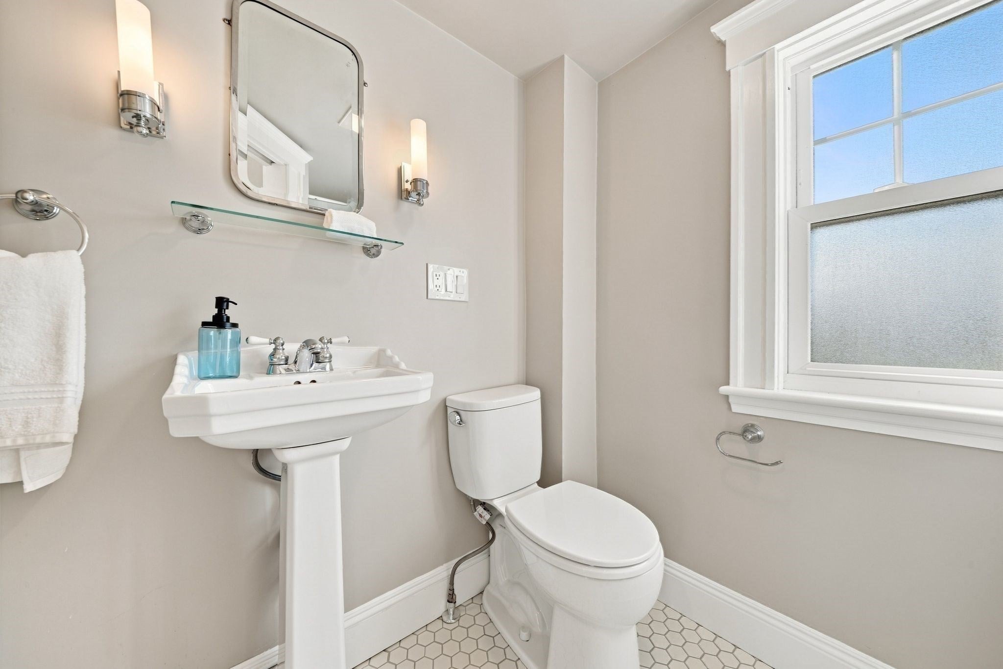 54 Emerson Street, Wakefield, MA Photo #31