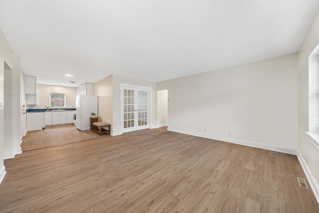 198 Lake Shore Road #2, Boston, MA, 198 Lake Shore Road #2, Boston, MA Photo #4