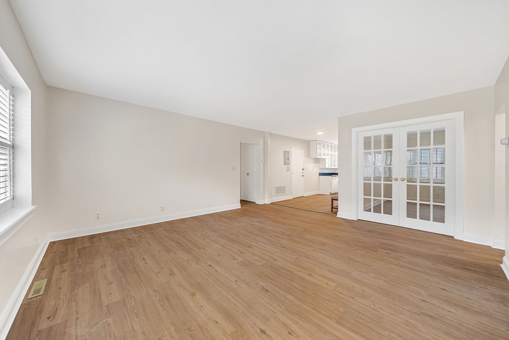 198 Lake Shore Road #2, Boston, MA, 198 Lake Shore Road #2, Boston, MA Photo #5