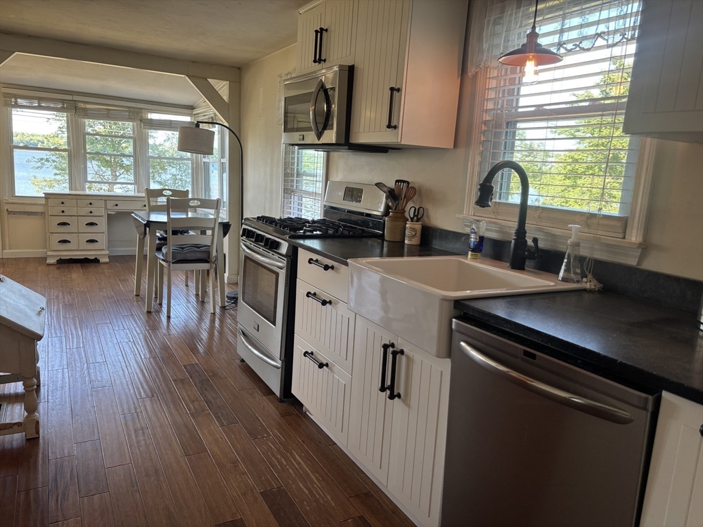 29 Lakeview St