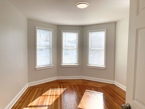 25 Bennett St 3 Beverly MA 01915