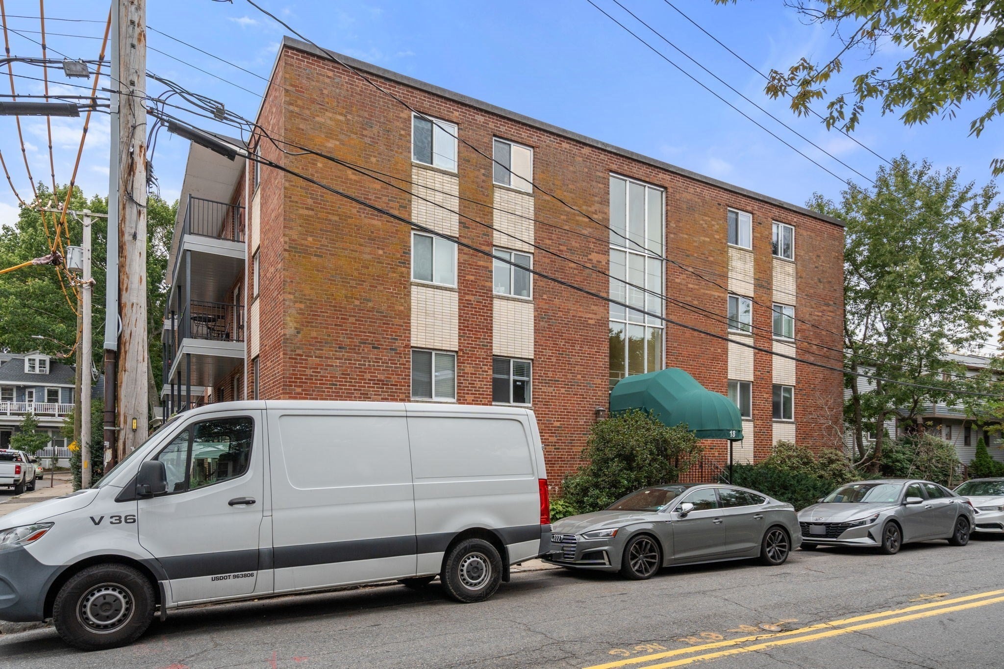 18 Pond St 1