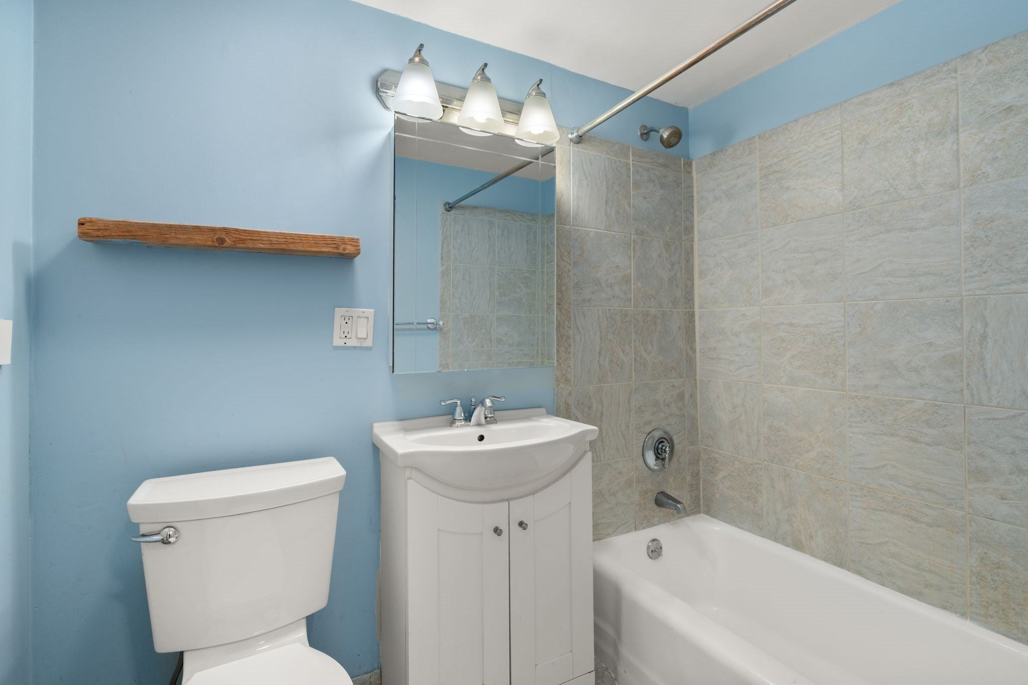 18 Pond St #1, Boston, MA Photo #14