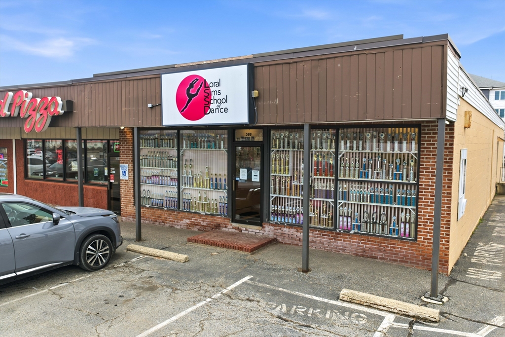 588 Kelley Blvd