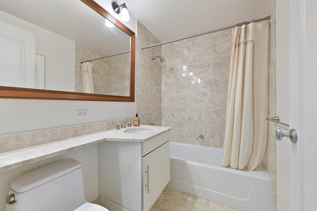 Boston, Massachusetts 02116, United States, 2 Bedrooms Bedrooms, ,3 BathroomsBathrooms,Residential,Active,231193